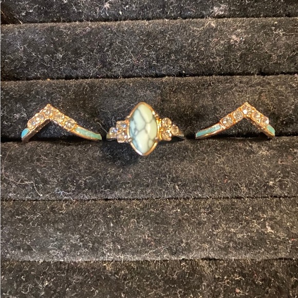 Gold and turquoise stackable rings - Picture 1 of 4